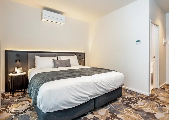 Mantra Shepparton