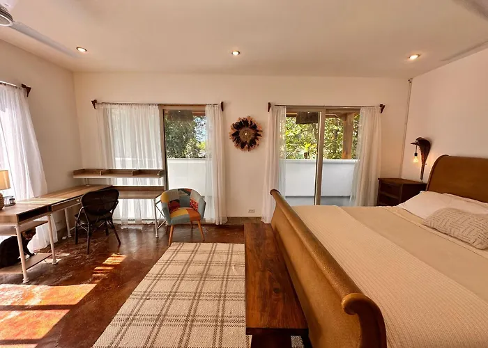 Curiol Boutique Hotel&Lounge