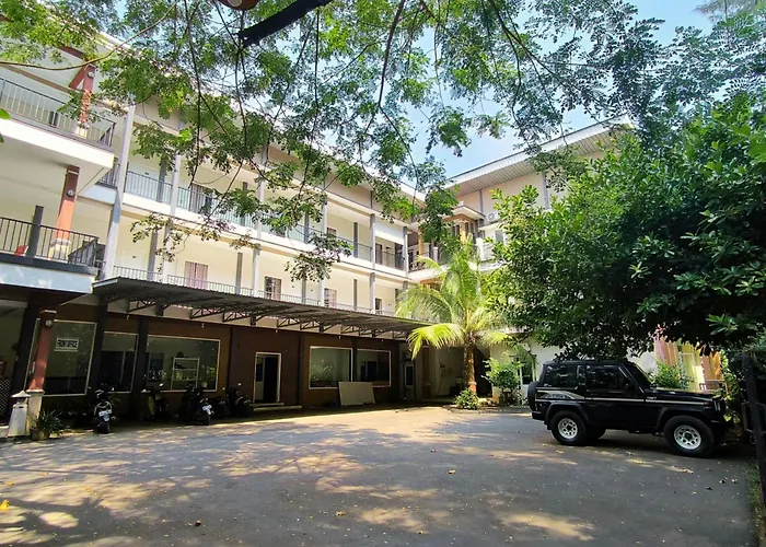 New Bandengan Beach Hotel