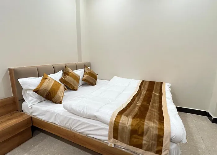Shree Shyamraj Hotel