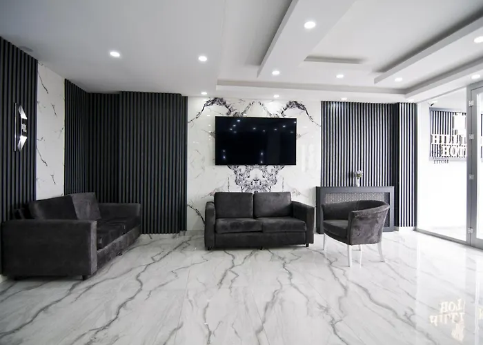 Hill Life Hotel