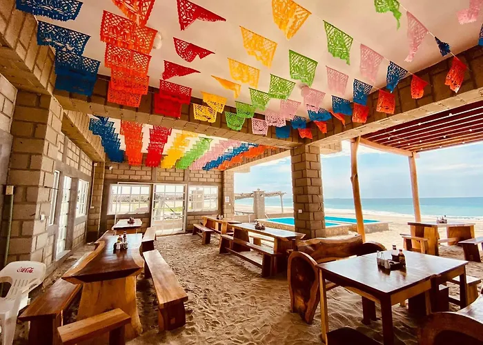 Sal Marina Restaurante Y Cabanas