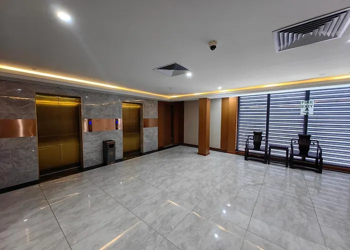 Royal International Hotel & Mall