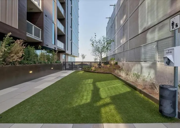 Rainey St Luxury Condo Balcony