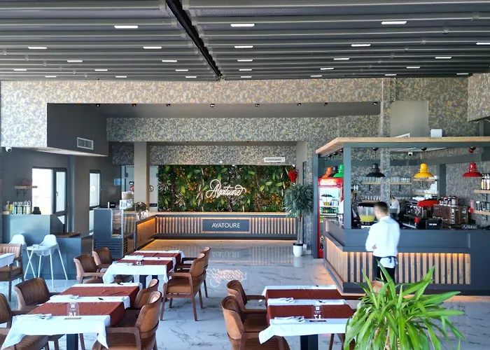Ayatoure Hotel
