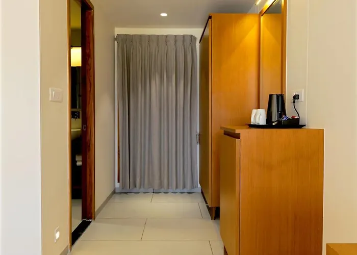 The Gold Beach Annexe