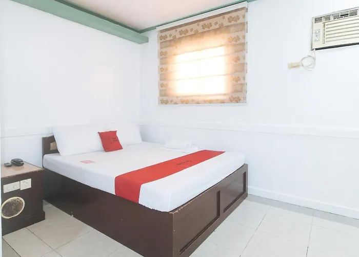 Reddoorz @ Moss Hotel Dasmarinas
