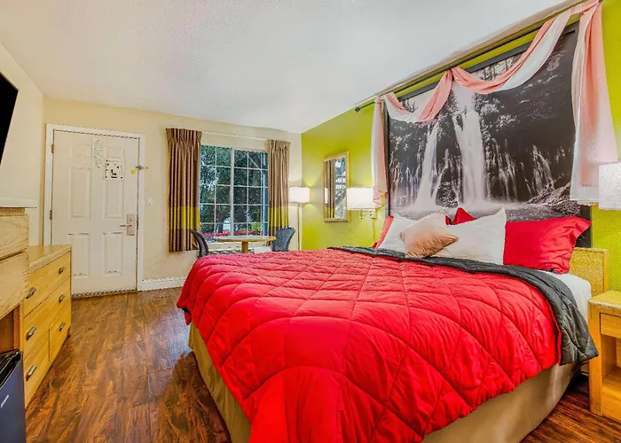 Super 8 By Wyndham Auburn