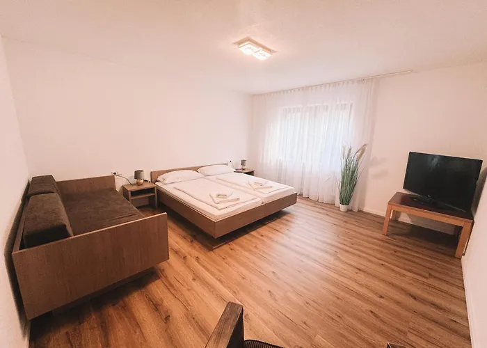 La Frontiera Hotel & Eventlocation - Idyllisch, Nah' Der Schweiz - Zum Rheinfall Bei Schaffhausen