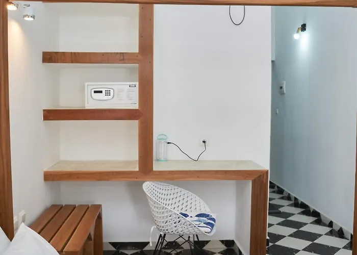 Jirajira Hotel