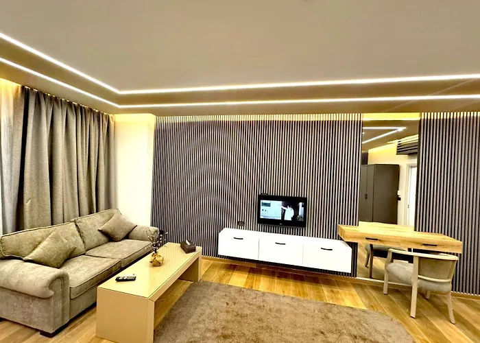 Queens Suite Hotel
