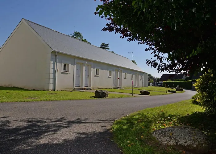 Logis Hostellerie Le Chatel Nangis