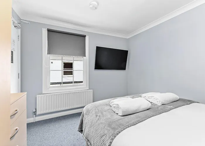 Town House Rooms