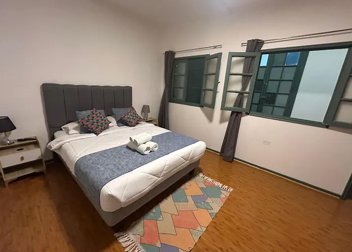 Casa Marina Huérfanos