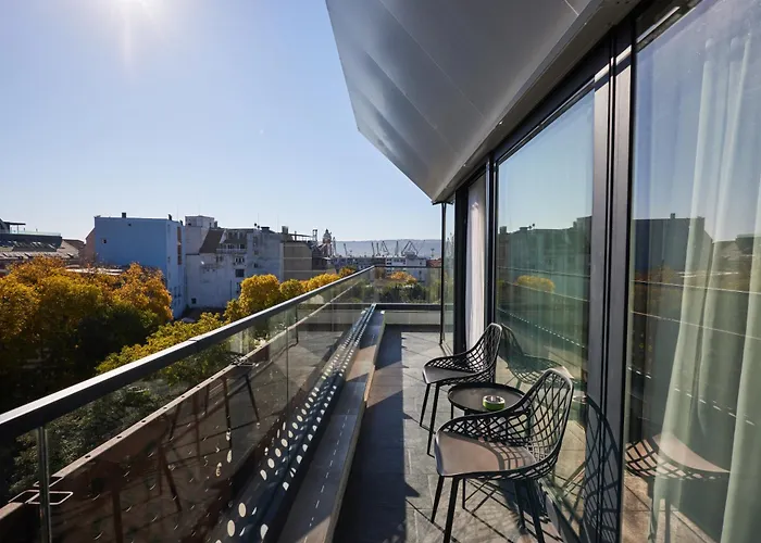 Bizarre Boutique Hotel