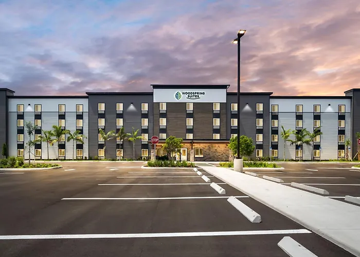 Woodspring Suites Fort Myers - Cape Coral