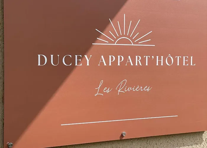 Ducey Appart'Hôtel - Les Rivières