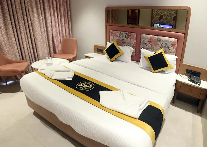 Hotel A R Paradise