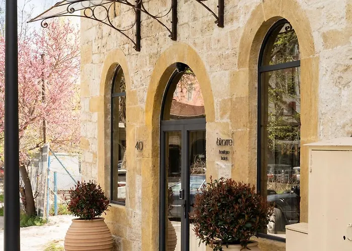 Bizarre Boutique Hotel