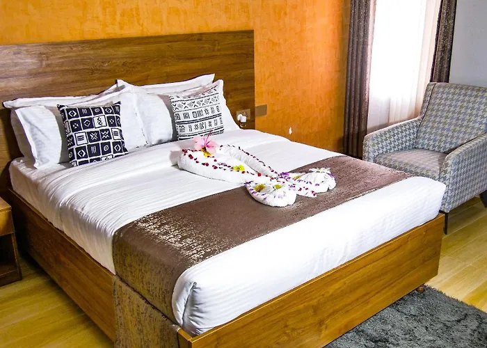 Enkipai Hill Hotel