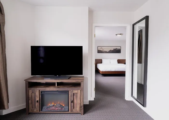 Adara Hotel