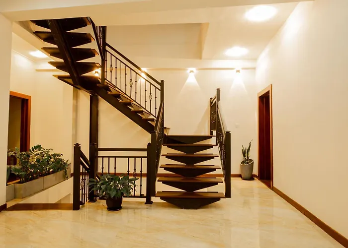 Manthra Leisure