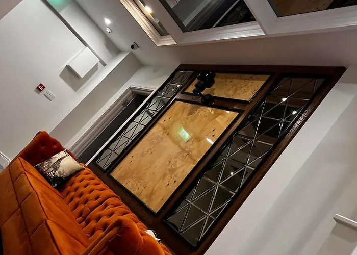 53 Luxury Rooms