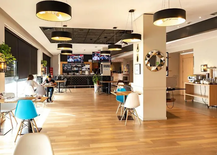 Travelodge Bcn Cornella Fira