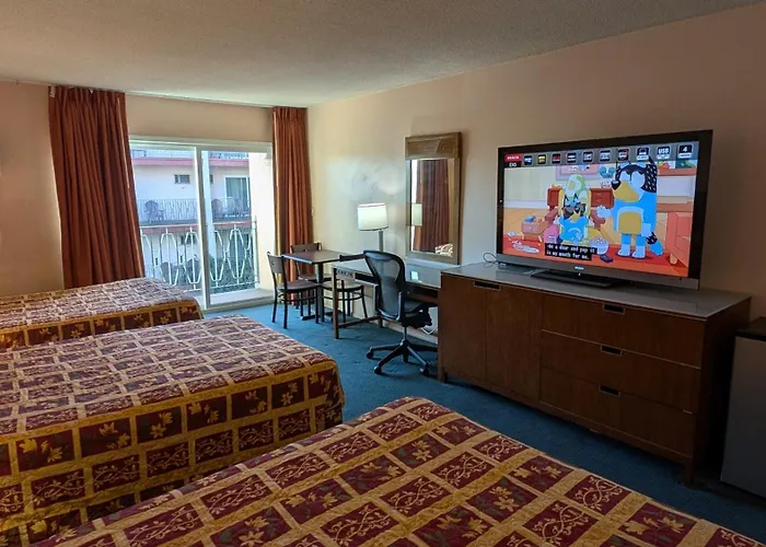 Royal Century Hotel At Lax