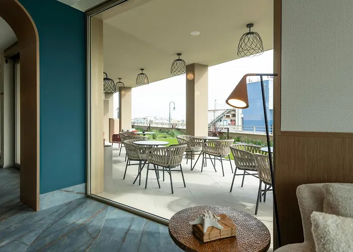 Visionair Suites & Spa