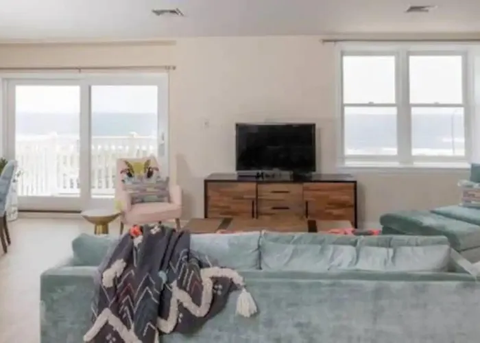 Beachfront On Buffalo, Ventnor Designer Condo