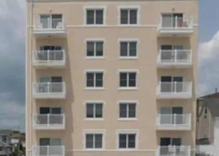 Beachfront On Buffalo, Ventnor Designer Condo
