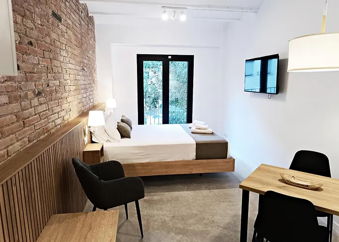 Ariqus Fira Apartments