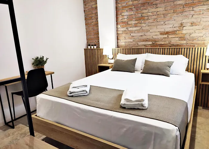 Ariqus Fira Apartments