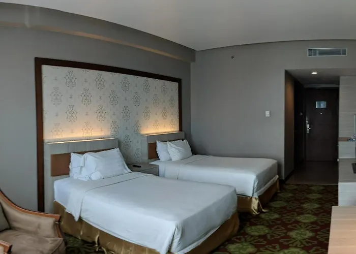 Five Premiere Hotel