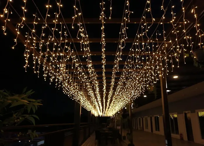 Wings Hotel
