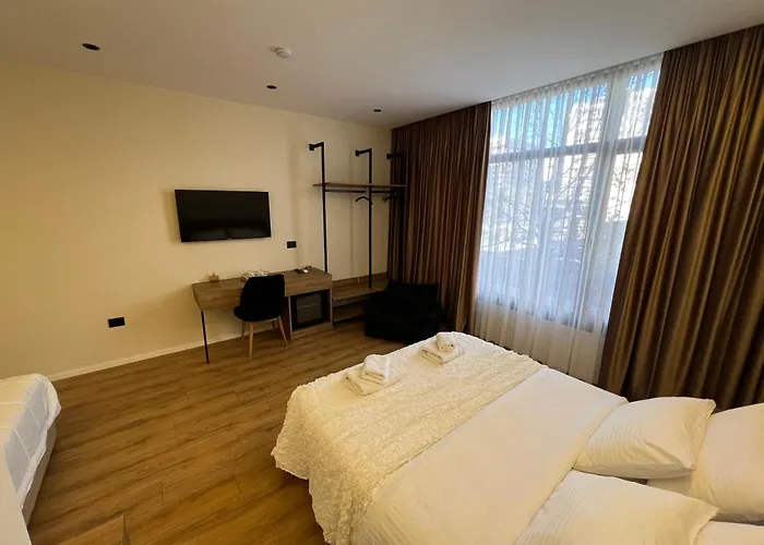 Andi Downtown Deluxe Rooms