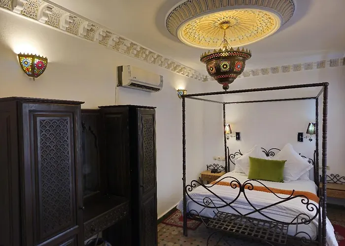 Riad Fes Bab Rcif Suite &Spa