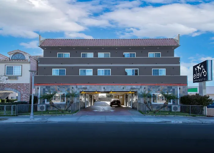Elev8 Hotel Los Angeles, Lax
