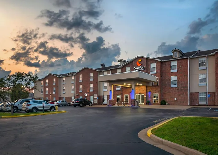 Comfort Inn & Suites Chesterfield - St Louis
