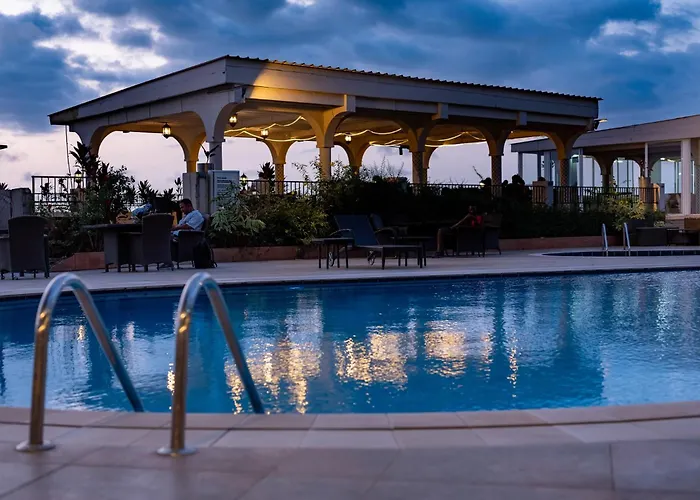 The Country Lodge Hotel