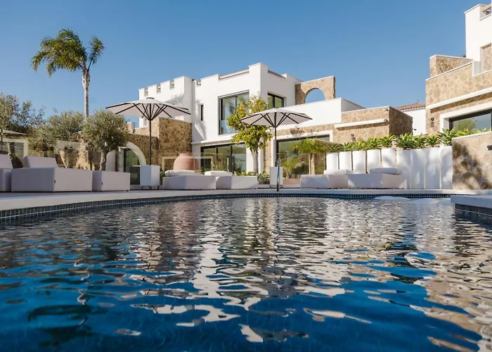 Miflow Hotel Villas & Suites