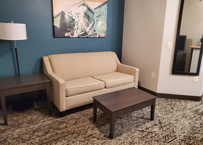 Best Western Fort Wayne Inn & Suites North