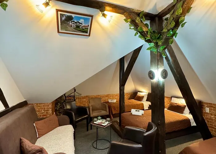 Rooms & Restaurant Pirocanac