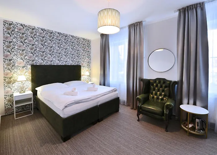 APLEND Hotel Lujza Major
