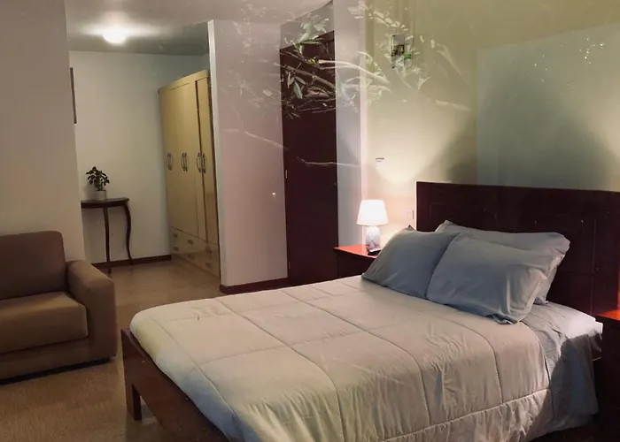 Apricot Hotel