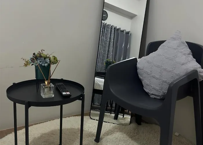 The Loop Tower Studio-Spacious Unit