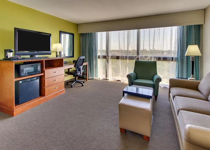 Heritage Inn Suites Houston Sugar Land, Trademark By Wyndham