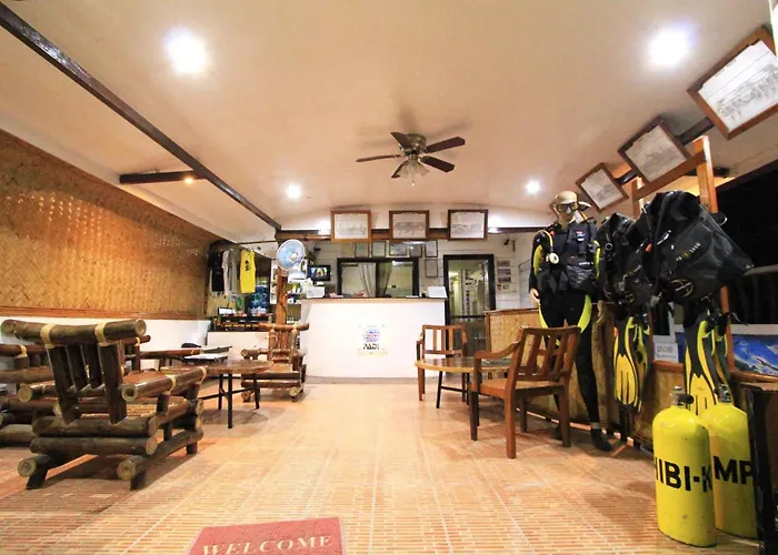 Reddoorz At Amphibi Ko Resort Palawan