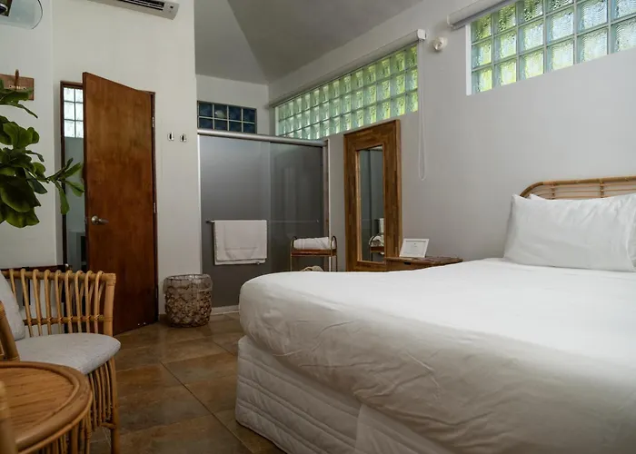 Turtle Bay Inn